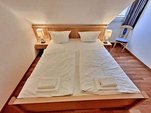 1 bedroom, WiFi, bed sheets