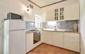 Refrigerador, microondas, parrilla de estufa y lavavajillas 