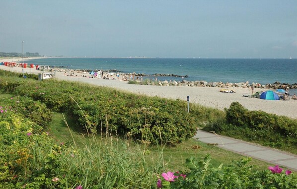 Plage à proximité, pêche sur place