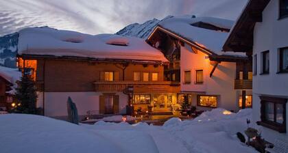 Apartment Mittagsfluh - Alpenrose - Hotel - Apartments