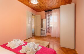 4 Schlafzimmer, kostenloses WLAN, Bettwäsche