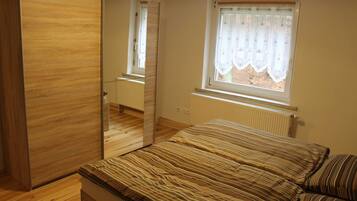 3 bedrooms, WiFi, bed sheets