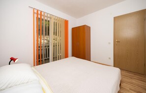 1 chambre, Wi-Fi gratuit, draps fournis
