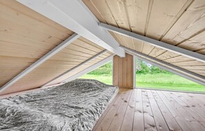3 bedrooms, travel cot, free WiFi - Pet friendly home in Rudkøbing (Rudkøbing)