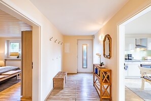 Unclassified image, 3 of 26, button