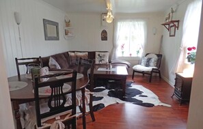 Interior - Amazing home in Hornnes with WiFi (Hornnes)
