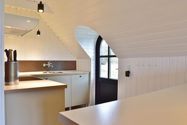 Réfrigérateur, plaque de cuisson, cafetière/bouilloire