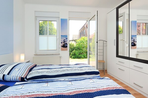 3 Schlafzimmer, Reisekinderbett, WLAN