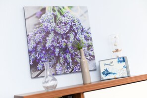 Unclassified image, 5 of 39, button - Apartment 1 - House "Rear Admiral Eduard Varrentrapp (Neuharlingersiel)