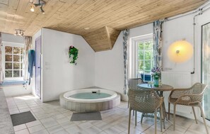 Dining - Lovely home in Ringkøbing with sauna (Ringkøbing)