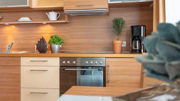 Fridge, oven, dishwasher