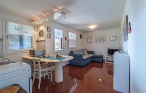 TV, DVD player - 2 bedroom beautiful home in Labin (Labin)