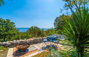 Outdoor dining - Gorgeous home in Labin with WiFi (Labin)