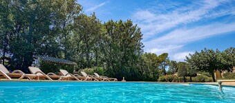 Lovely home in St. Cannat