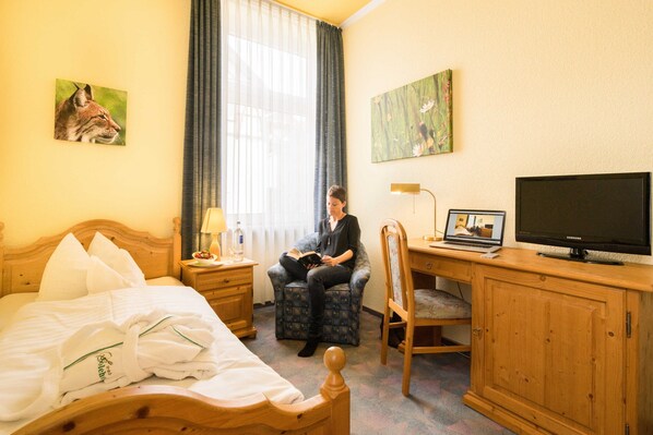 1 Schlafzimmer, Schreibtisch, Reisekinderbett, WLAN