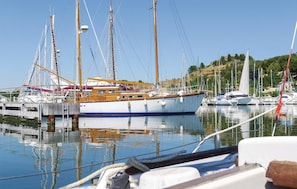Marina - Stunning apartment in ISTRES with WiFi (ISTRES)