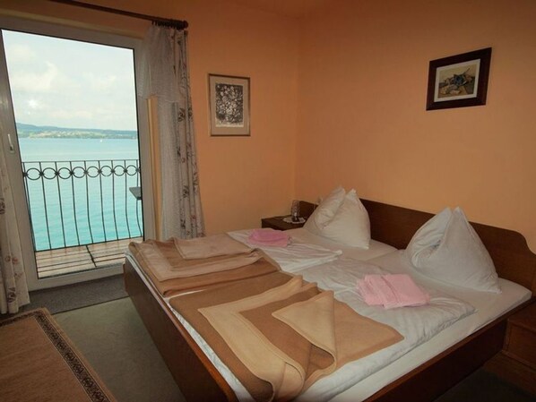 1 bedroom, in-room safe, desk, WiFi