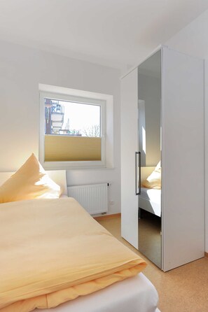 3 Schlafzimmer, Reisekinderbett, WLAN
