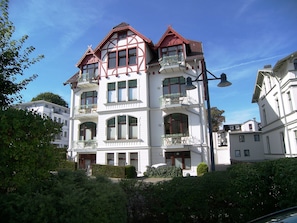 Esterni