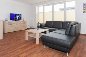 Unclassified image, 5 of 25, button