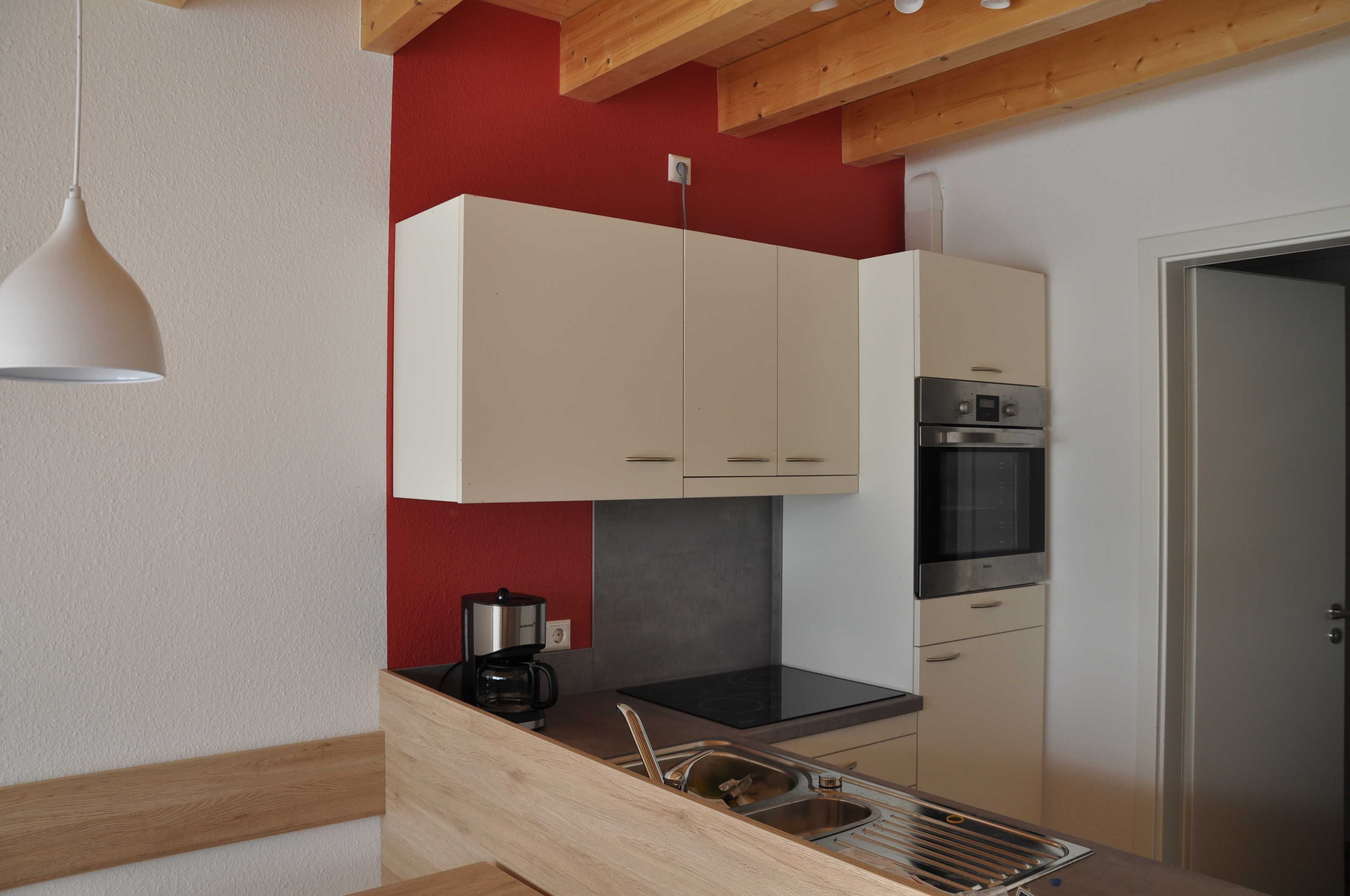 Kühlschrank, Mikrowelle, Ofen, Geschirrspüler