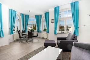 Uklassifisert bilde, 2 av 18, knapp