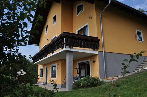 Apartment Höbart - two double rooms, kitchen, bathroom, toilet and anteroom