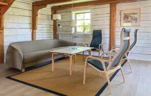 TV - Lovely home in Vaggeryd with kitchen (Vaggeryd)