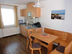 Kühlschrank, Mikrowelle