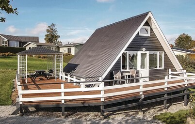 Gorgeous home in Hejls with WiFi