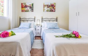 3 bedrooms, travel cot, free WiFi, bed sheets