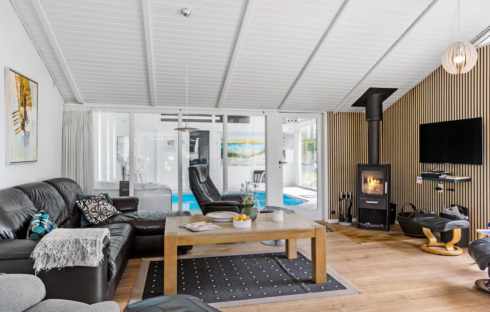 Smart-TV, peis og DVD-spiller