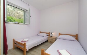 2 bedrooms, free WiFi, bed sheets