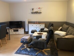 Unclassified image, 2 of 10, button