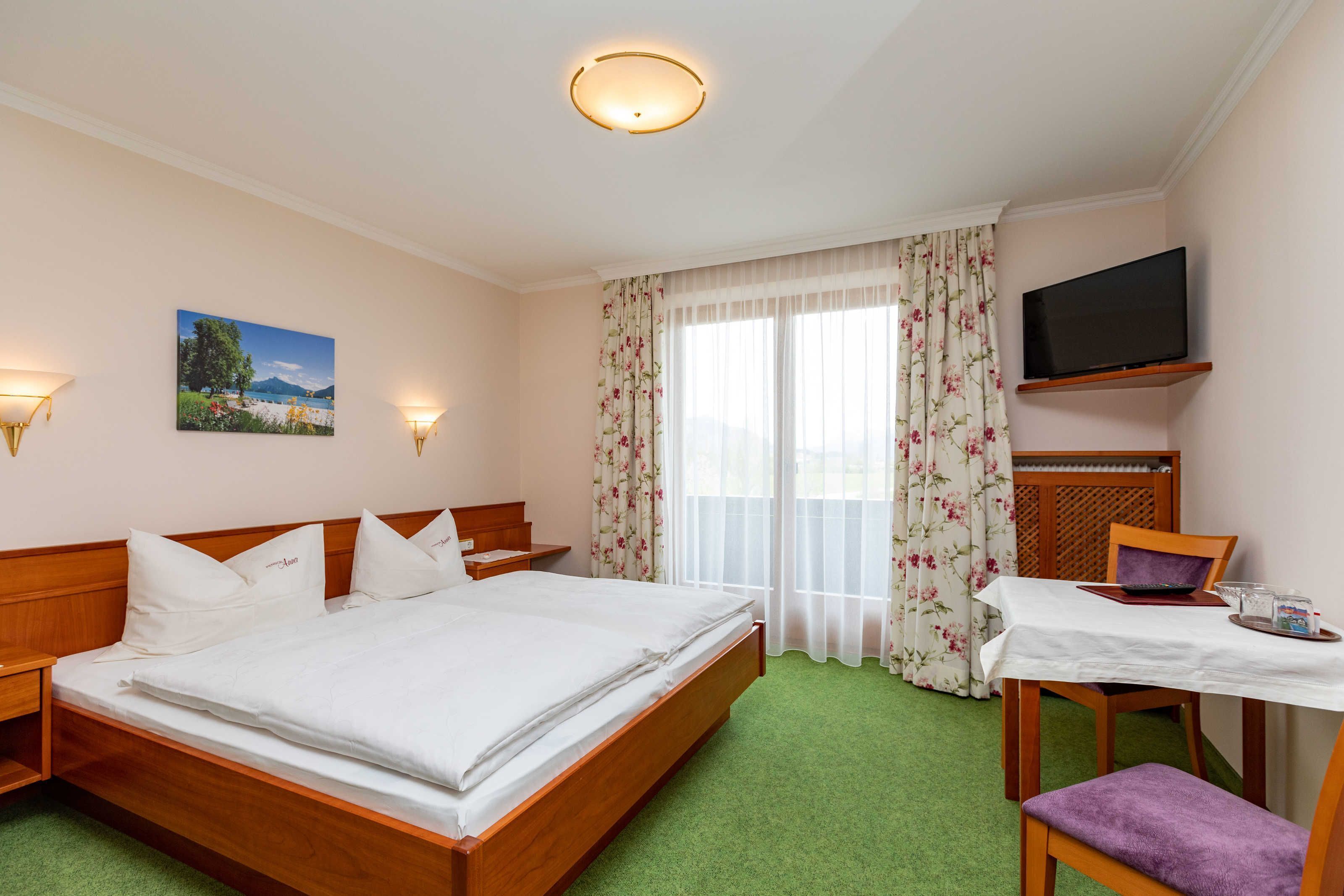 1 bedroom, in-room safe, WiFi, bed sheets