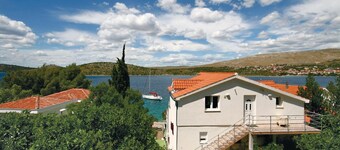 Pet friendly home in Sparadici with WiFi