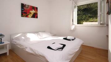 2 bedrooms, WiFi (free)