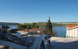 Property grounds - 2 bedroom beautiful home in Sparadici (Sparadici)