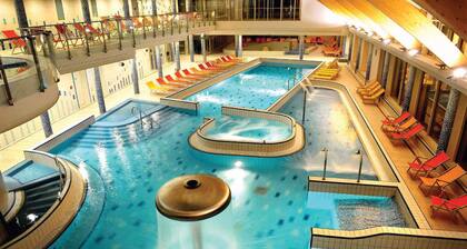 Holiday home with pool and Wi-Fi