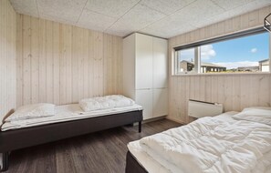 3 Schlafzimmer, Reisekinderbett, kostenloses WLAN