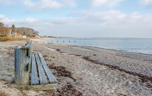 In Strandnähe, Angeln