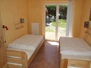 2 chambres, coffres-forts dans les chambres, lit parapluie, Wi-Fi