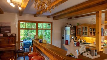 Kjøleskap, ovn, oppvaskmaskin og fryser