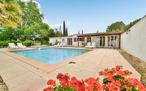 Lovely home in Aspiran