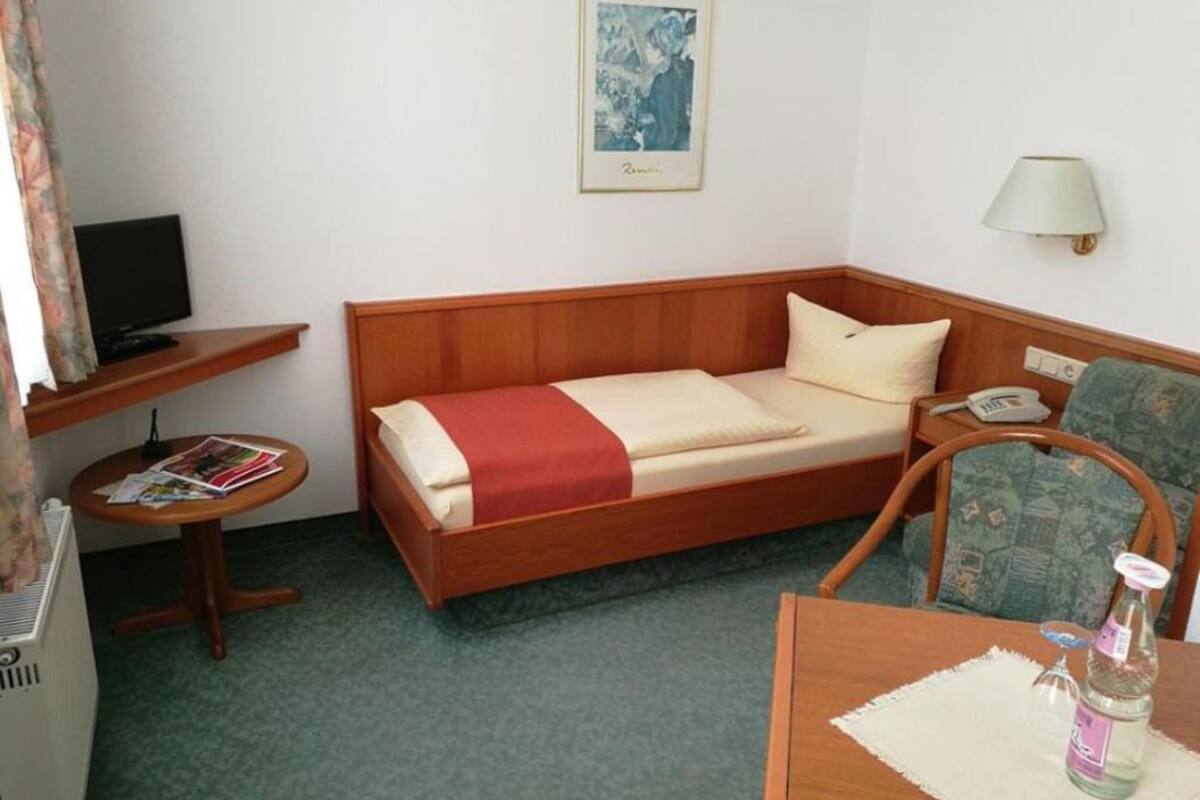 Habitación individual | 1 habitación, escritorio, wifi gratis y ropa de cama
