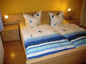 1 bedroom, WiFi, bed sheets