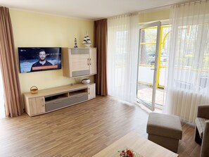 LCD TV