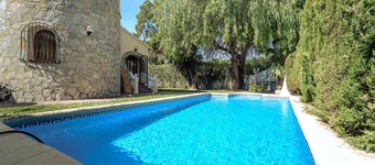 Awesome home in Els Poblets with WiFi