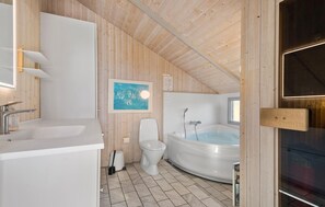 Shower - Gorgeous home in Fanø with sauna (Fanø)