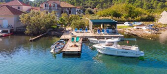 Stunning apartment in Ston with WiFi